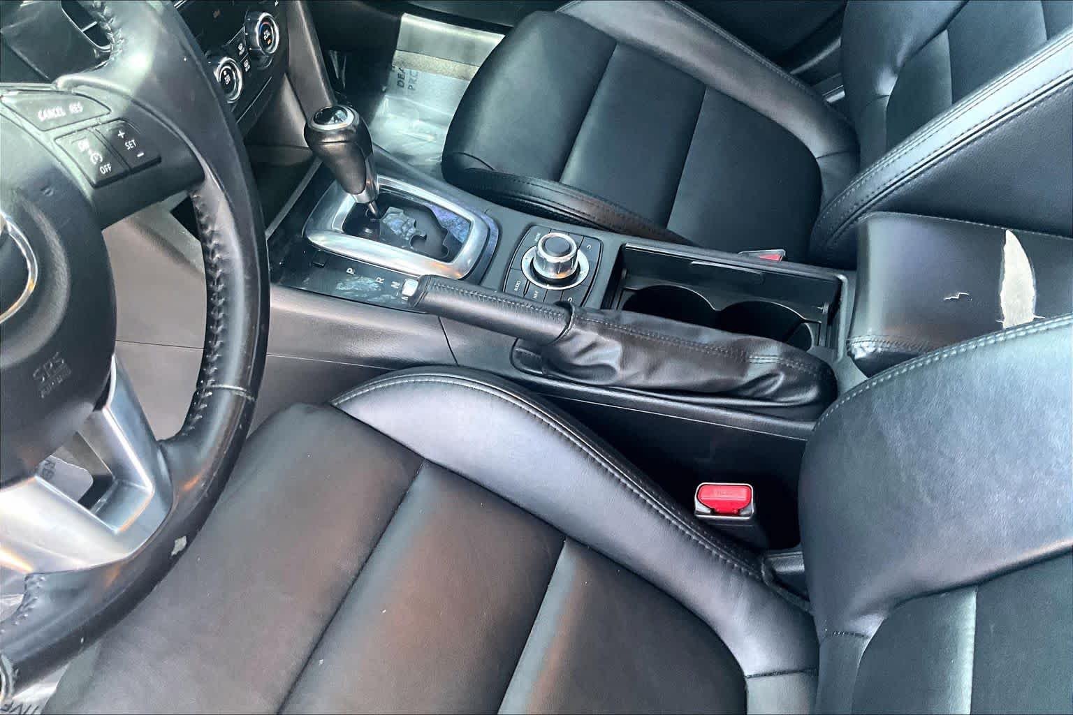 Used 2014 Jet Black Mica Mazda i Touring image 17