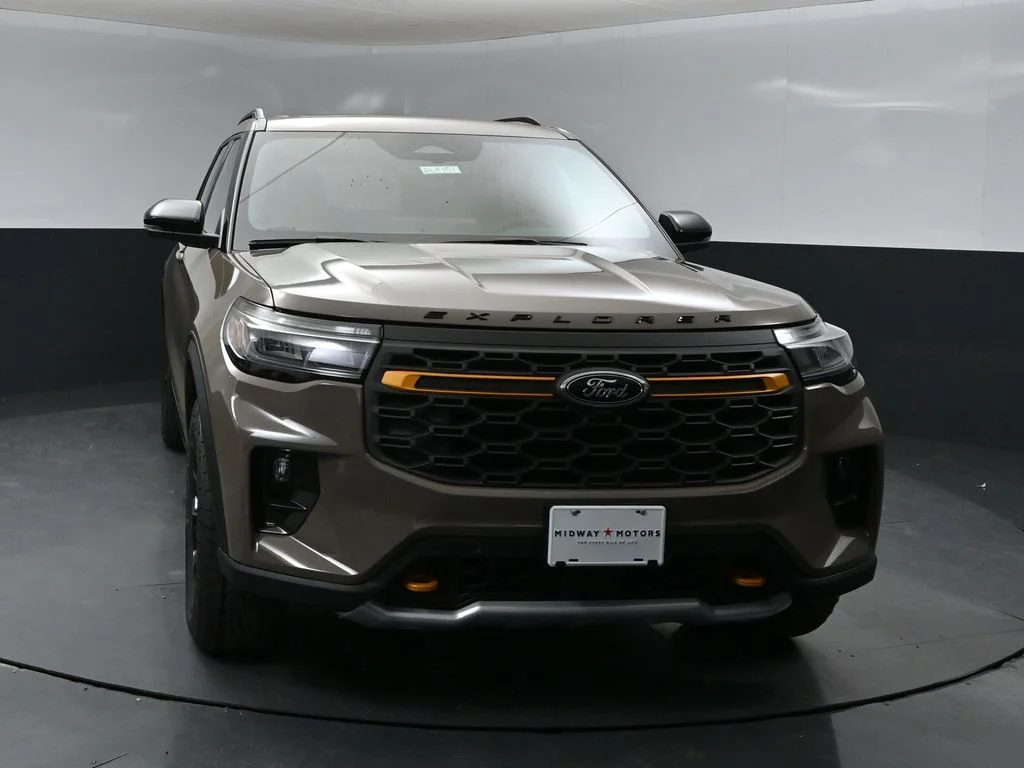 New 2026 Gray Ford Tremor image 6