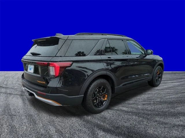 New 2026 Agate Black Metallic Ford Tremor® image 4