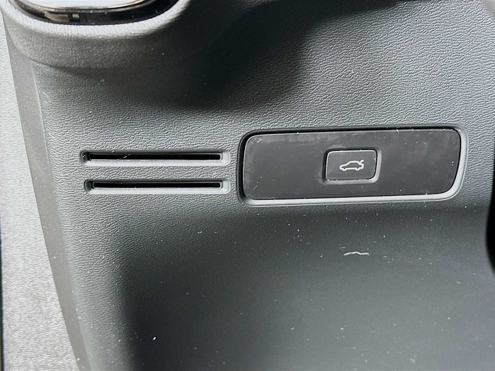 Certified Used 2023 Onyx Black Volvo Plus image 10