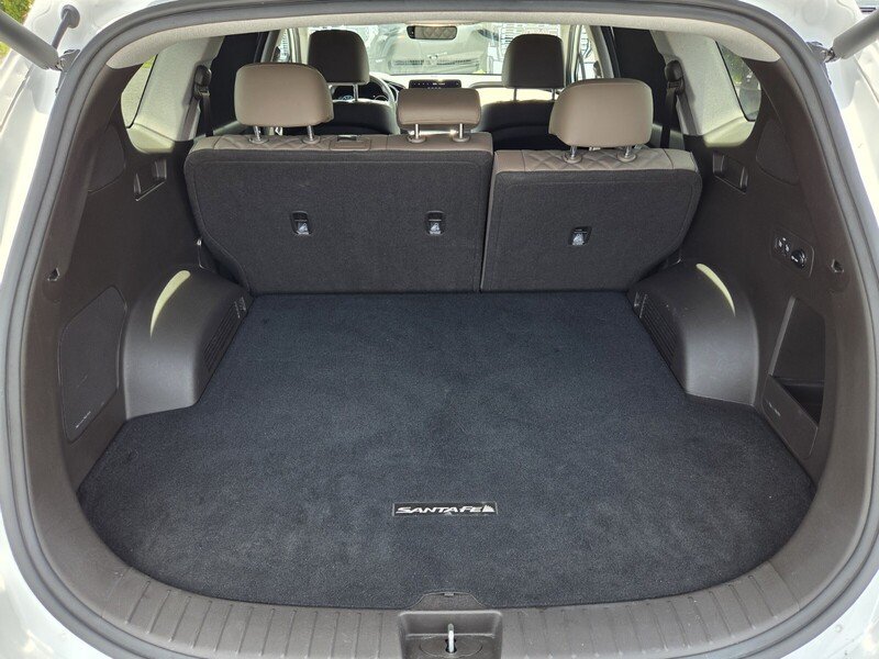 2021 Hyundai Santa Fe Limited HEV - Photo 16