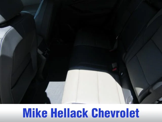 2027 Chevrolet Equinox LT - Photo 11