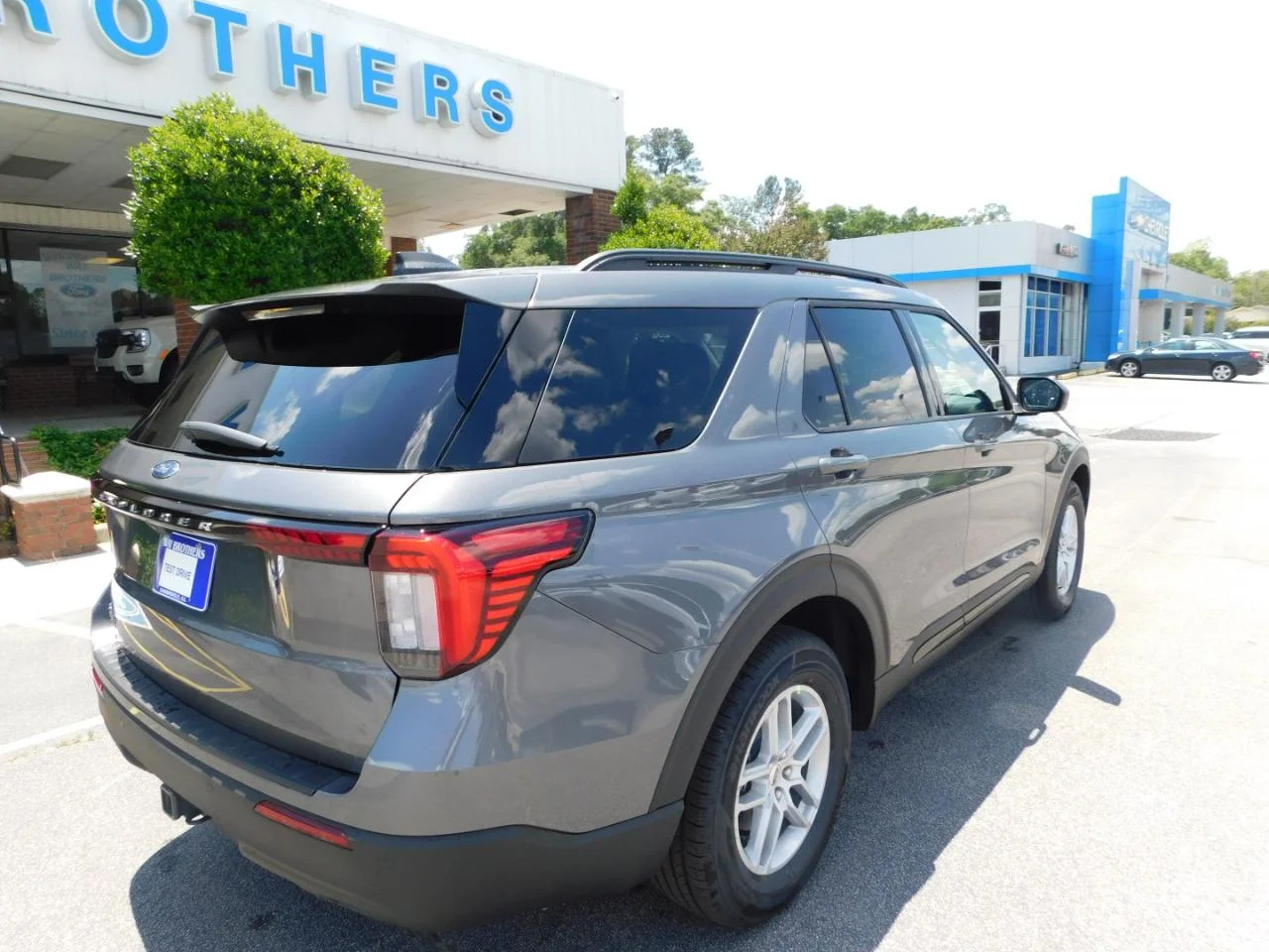 New 2026 Carbonized Gray Metallic Ford Active image 8