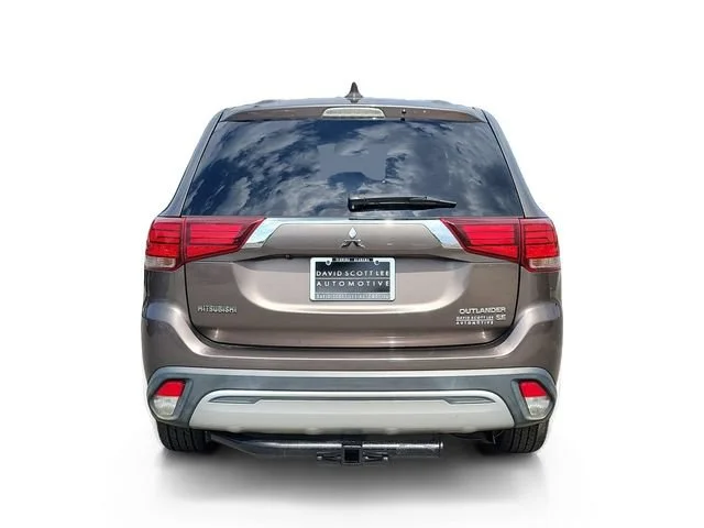 Used 2019 Brown Mitsubishi SE image 6