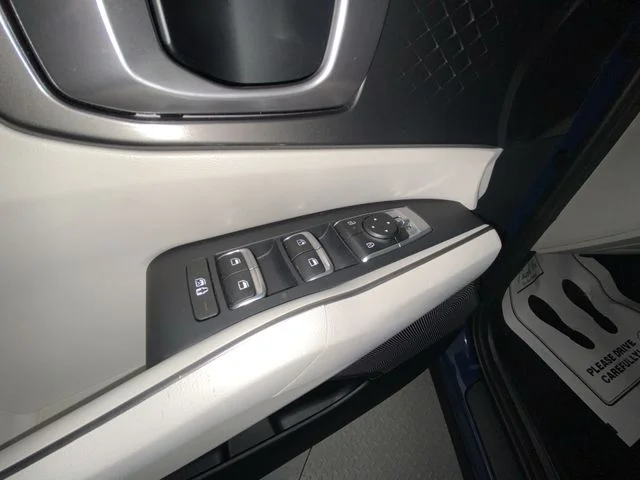 Used 2025 Black Kia S image 13