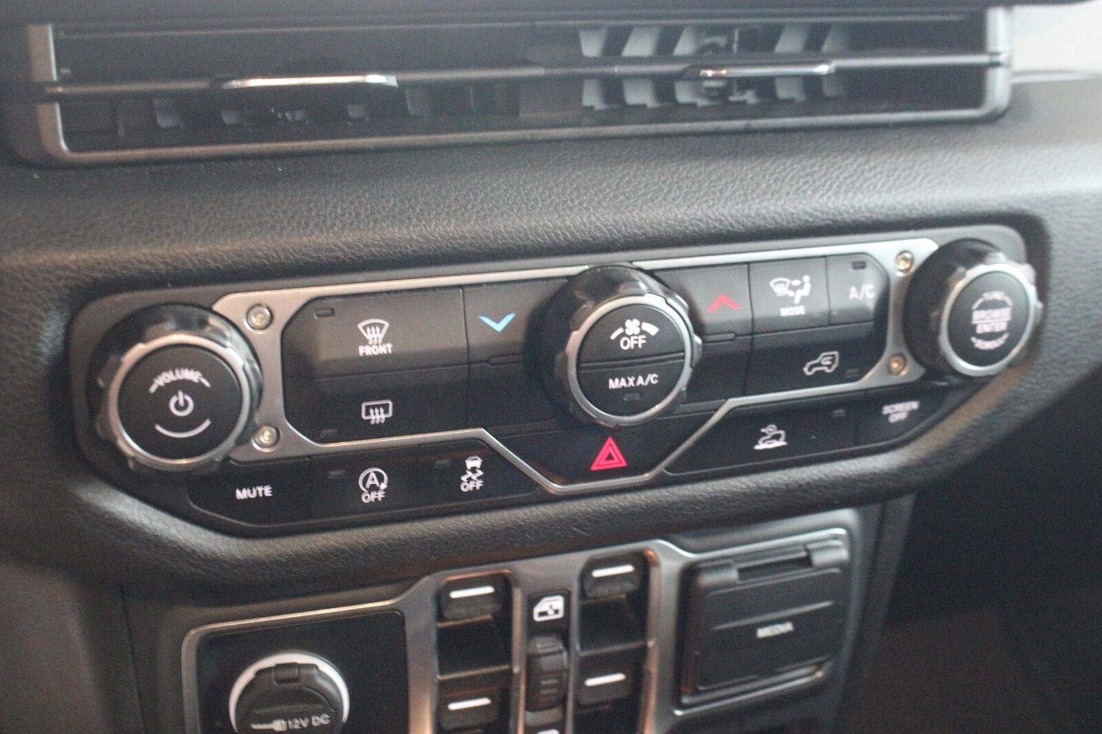 Used 2024 Whyte Jeep Sport S image 22