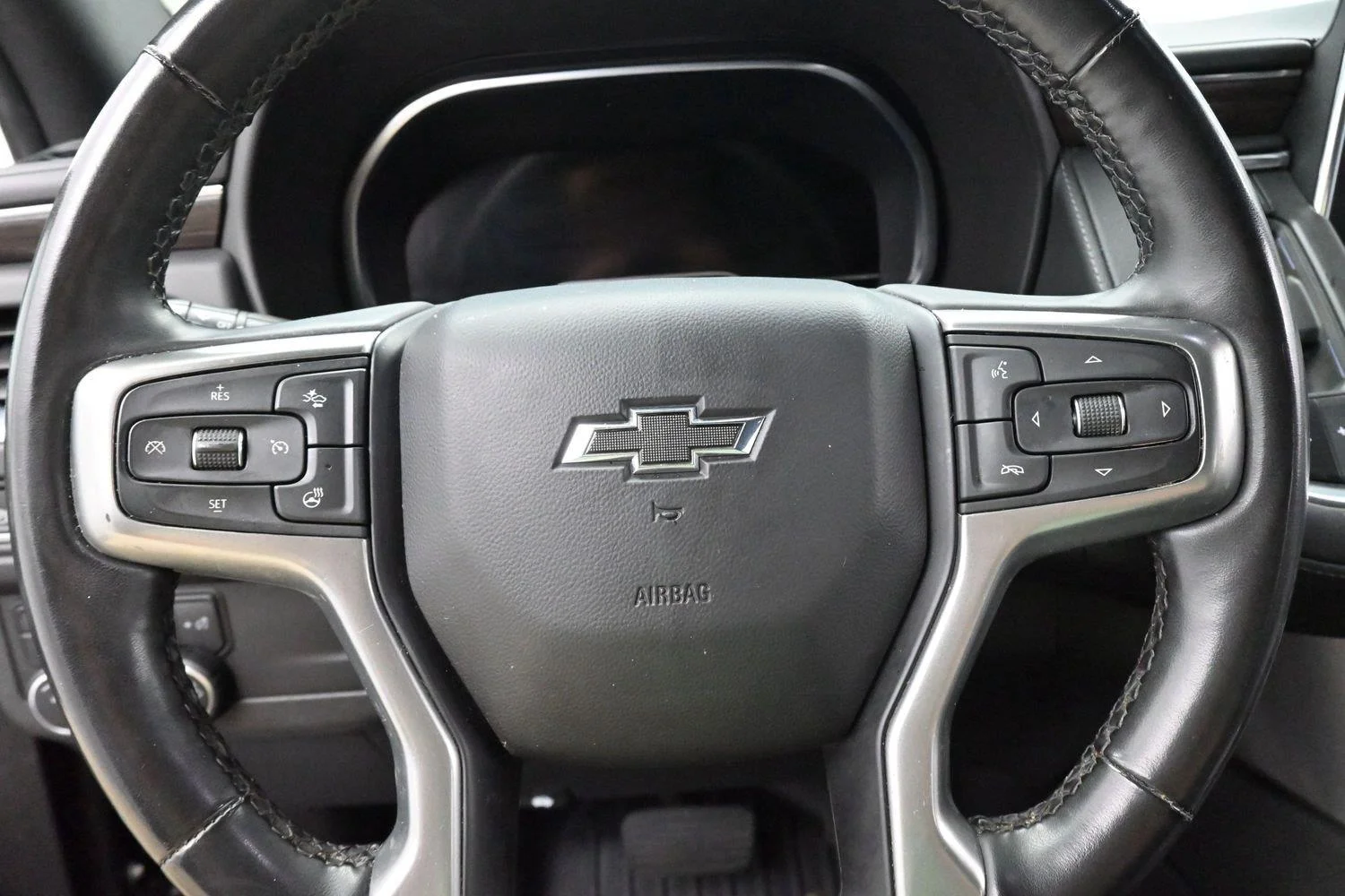 Used 2024 Black Chevrolet Z71 image 19