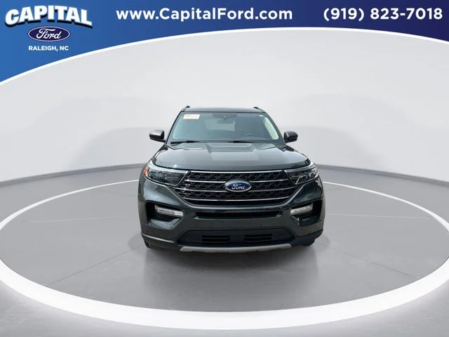 Used 2023 Green Ford XLT image 3
