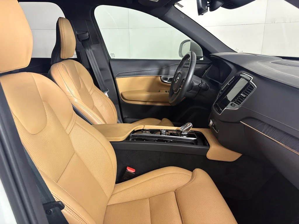 Used 2024 White Volvo Ultimate image 14