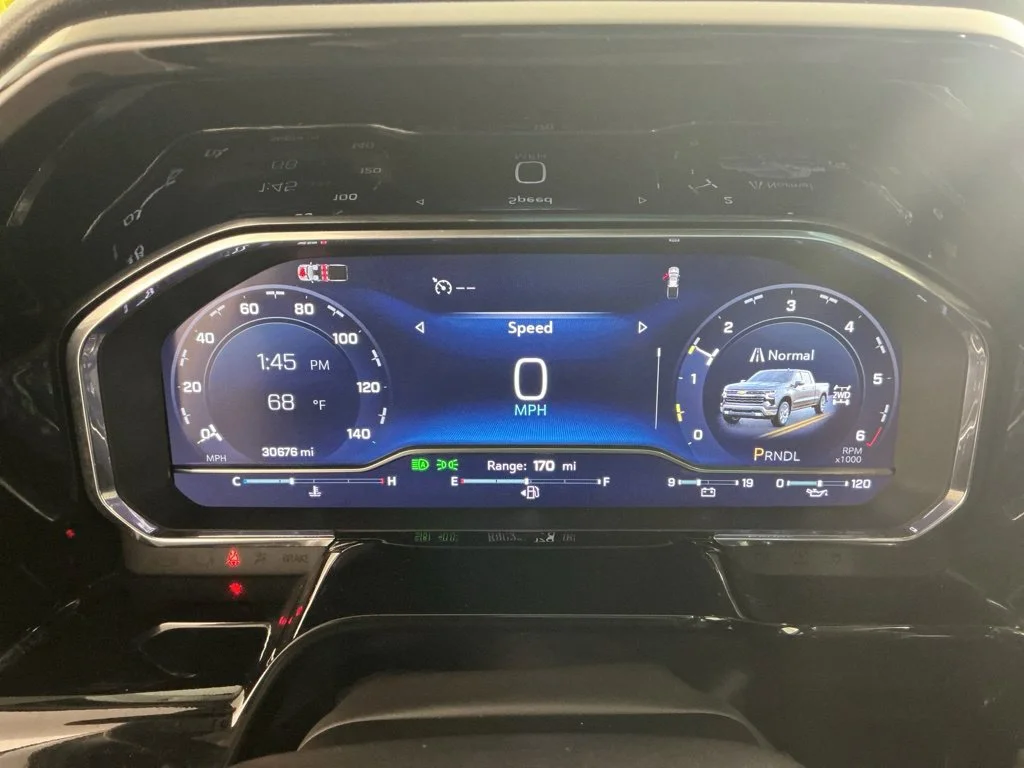 Used 2024 Summit White Chevrolet RST image 23