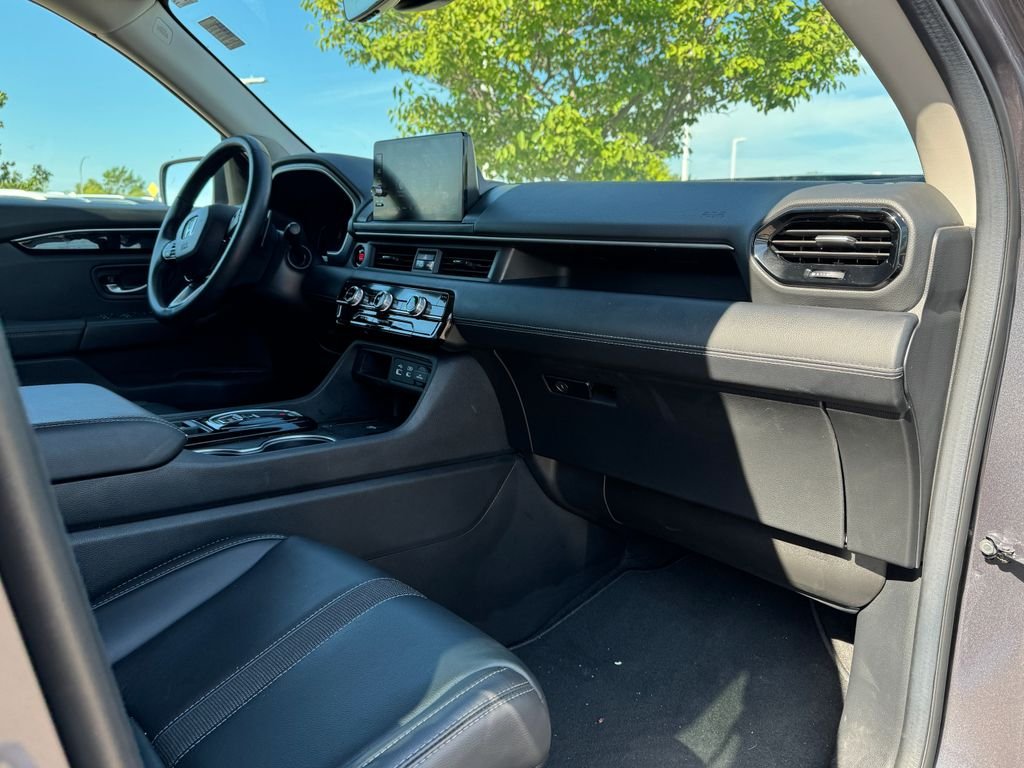 2025 Honda Pilot Touring - Photo 26