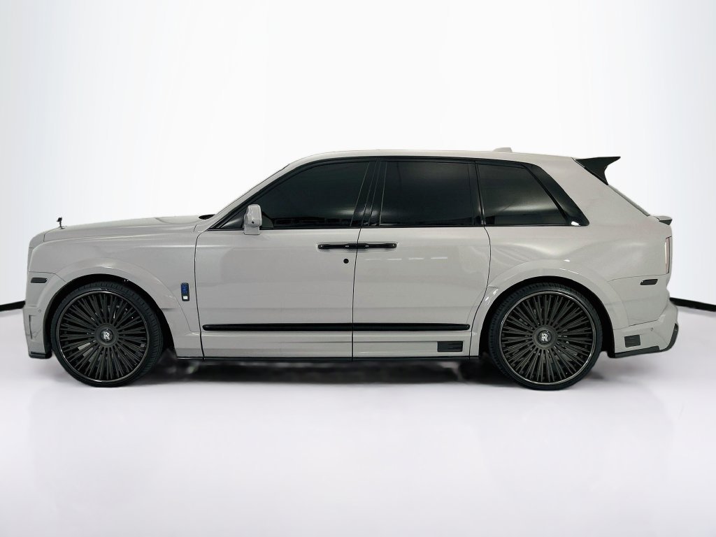 Used 2024 Stone Gray Rolls-Royce Black Badge image 8