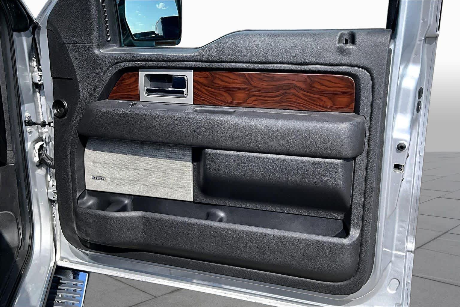 Used 2012 Ingot Silver Metallic Ford Lariat image 22