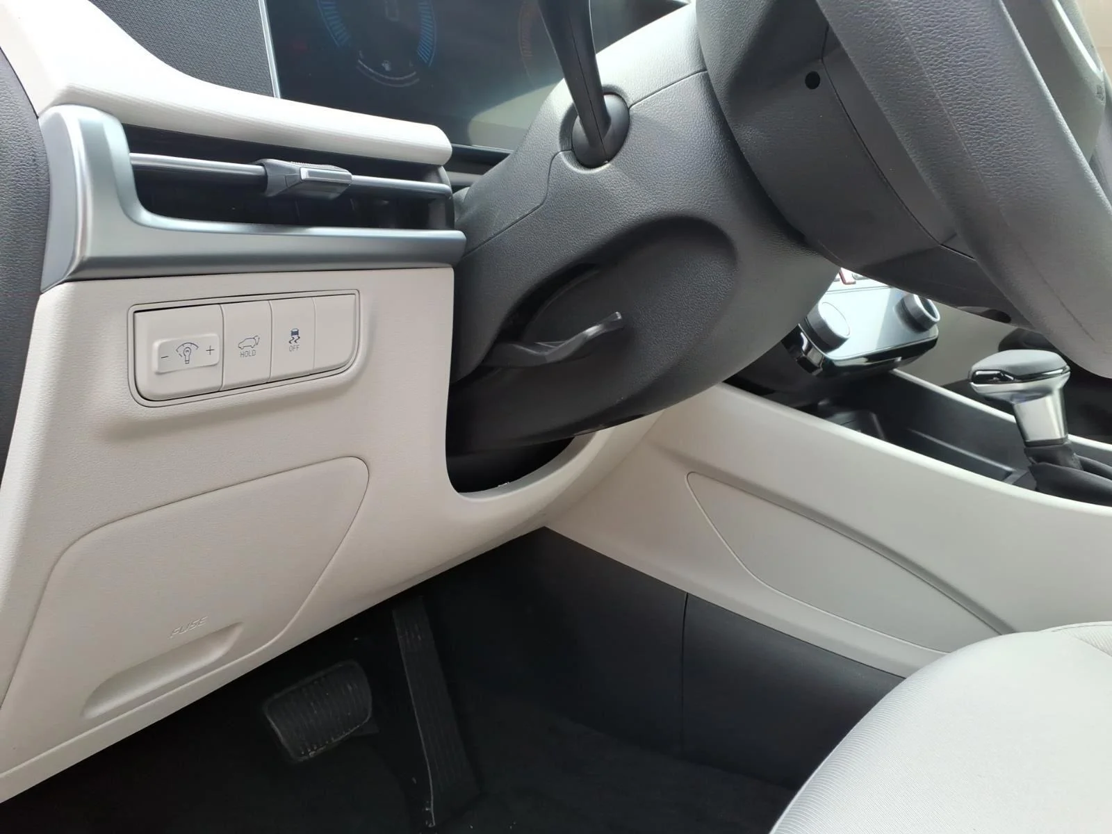 Used 2026 Serenity White Pearl Hyundai SEL image 16