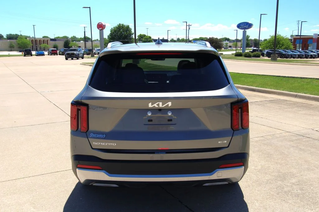 New 2026 Volcanic Sand Kia EX image 16