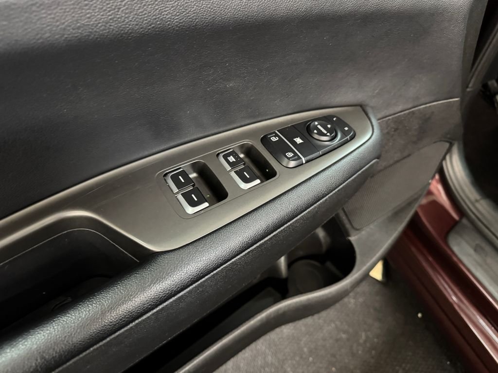 Used 2020 Purple Kia LX image 13