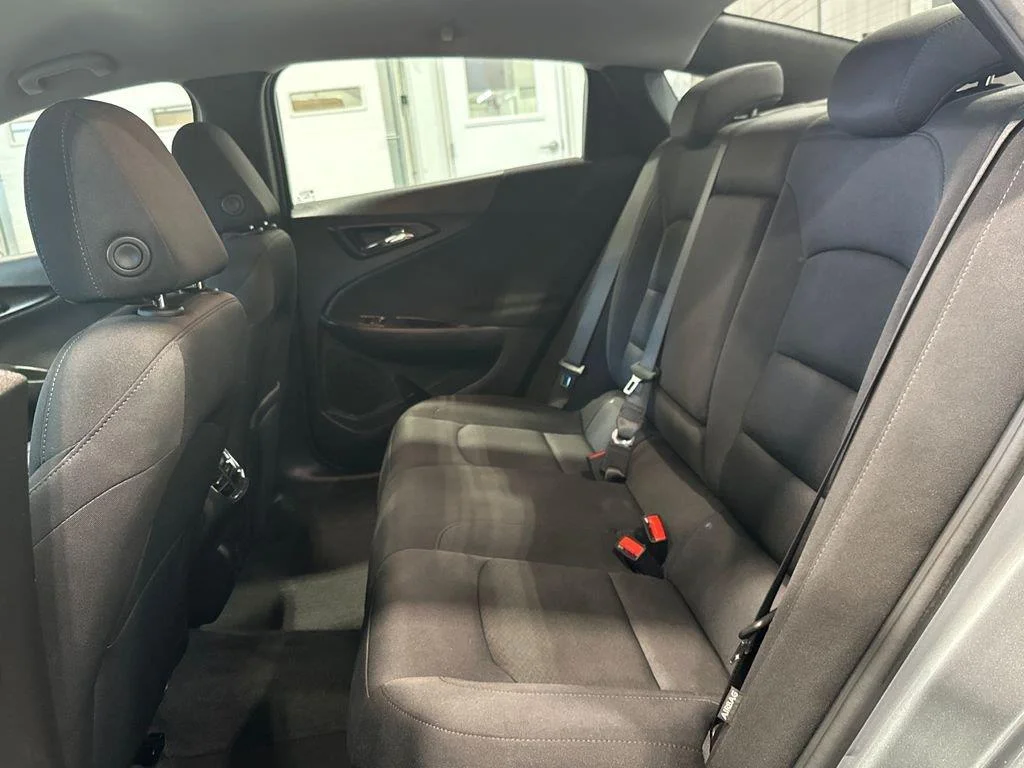 Used 2024 Sterling Gray Metallic Chevrolet LT image 27