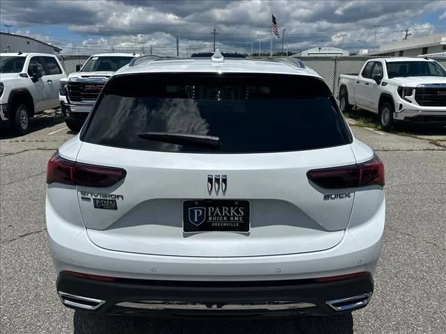 New 2026 Iridescent White Tricoat Buick Preferred image 10