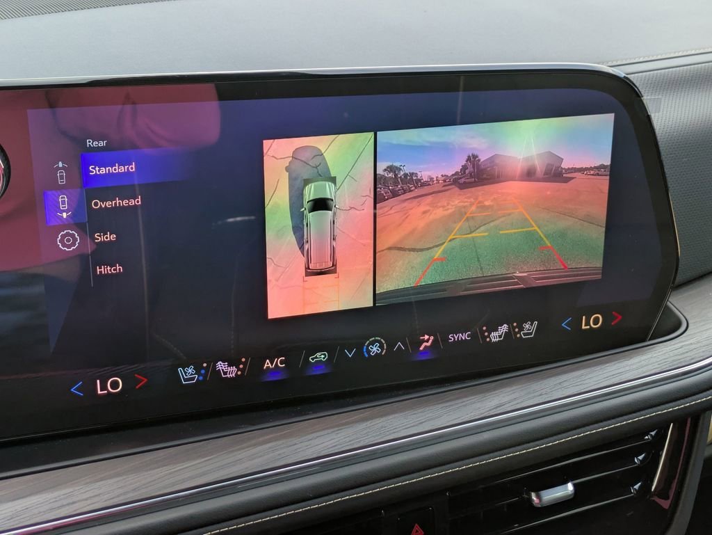 2025 Chevrolet Suburban Premier - Photo 22