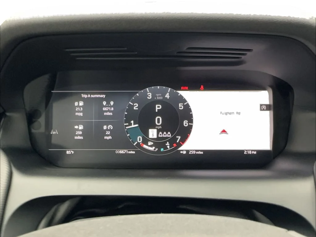 Used 2025 Gray Land Rover SE image 38