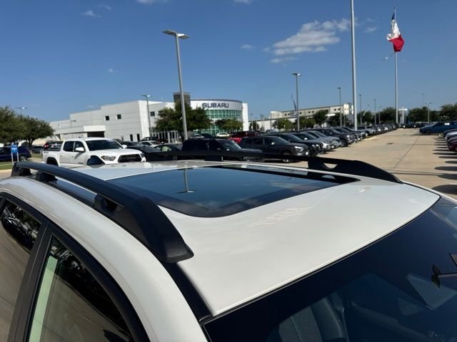 Used 2025  Subaru Premium image 9