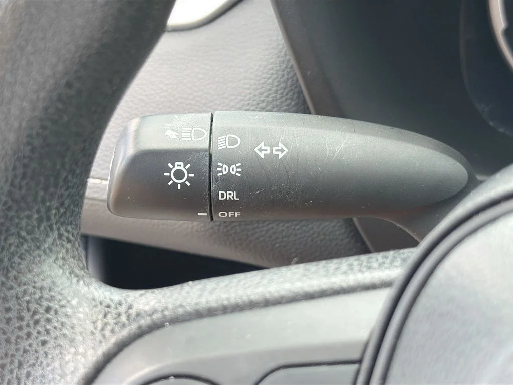 Used 2023 Ice Toyota LE image 18