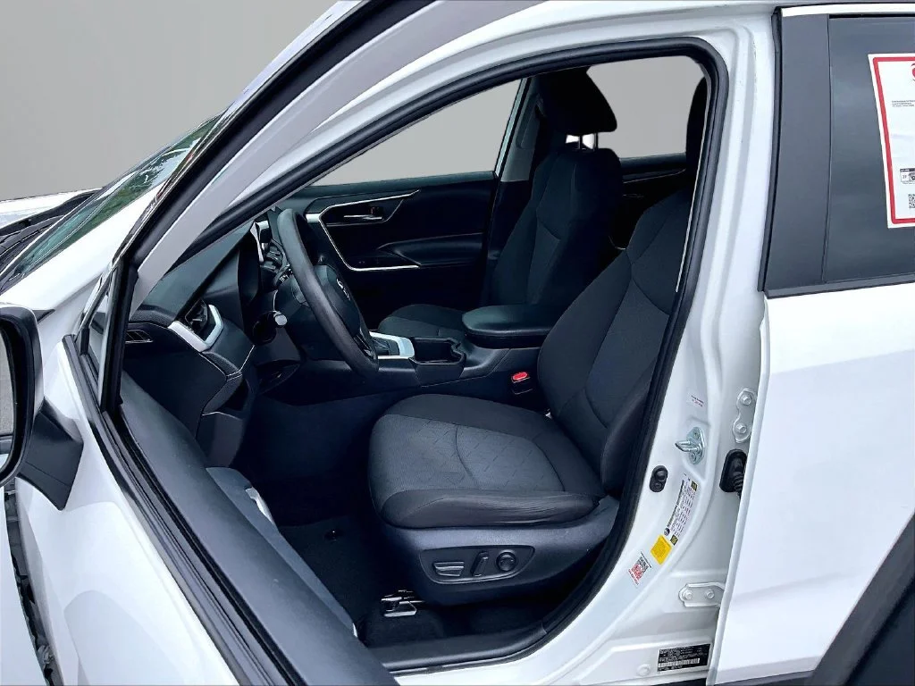 Used 2024 White Toyota XLE image 22