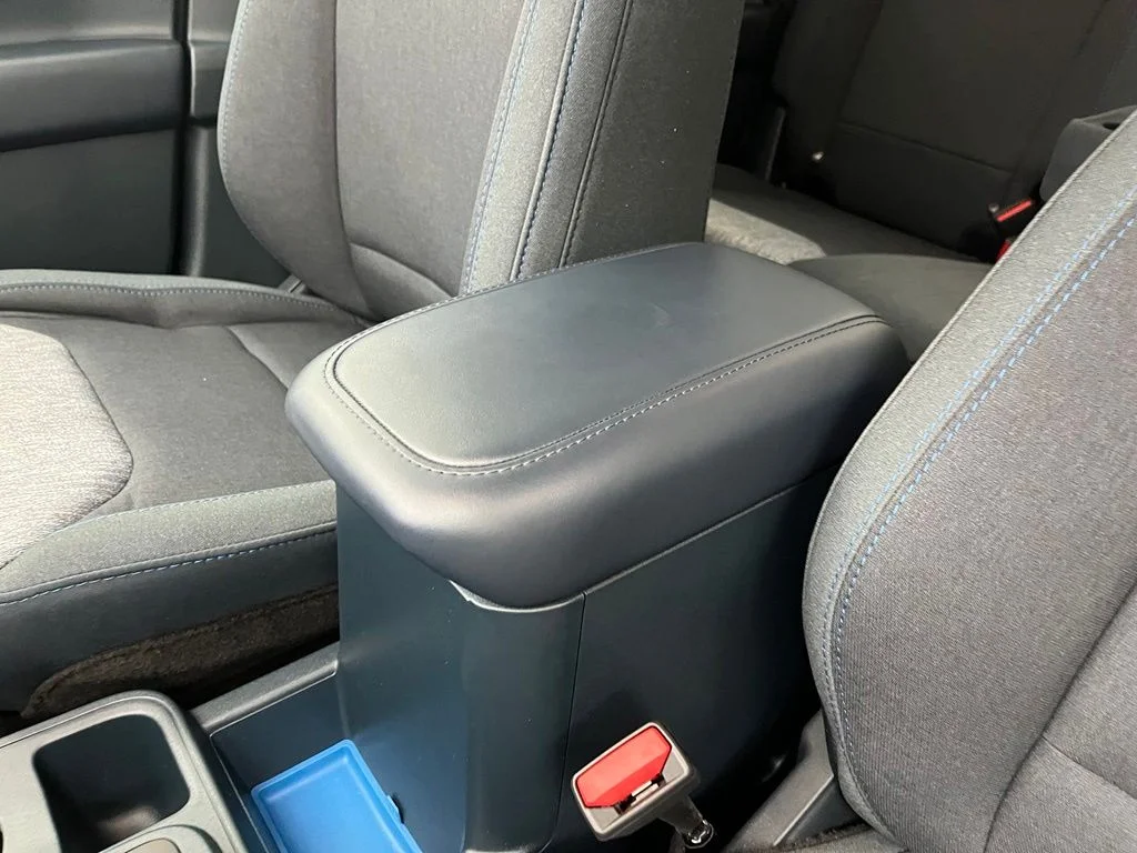 Used 2025 Gray Ford XLT image 24
