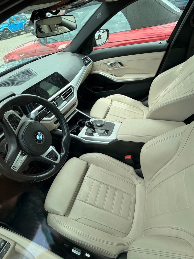 Used 2022 Black Sapphire Metallic BMW 330i xDrive image 5