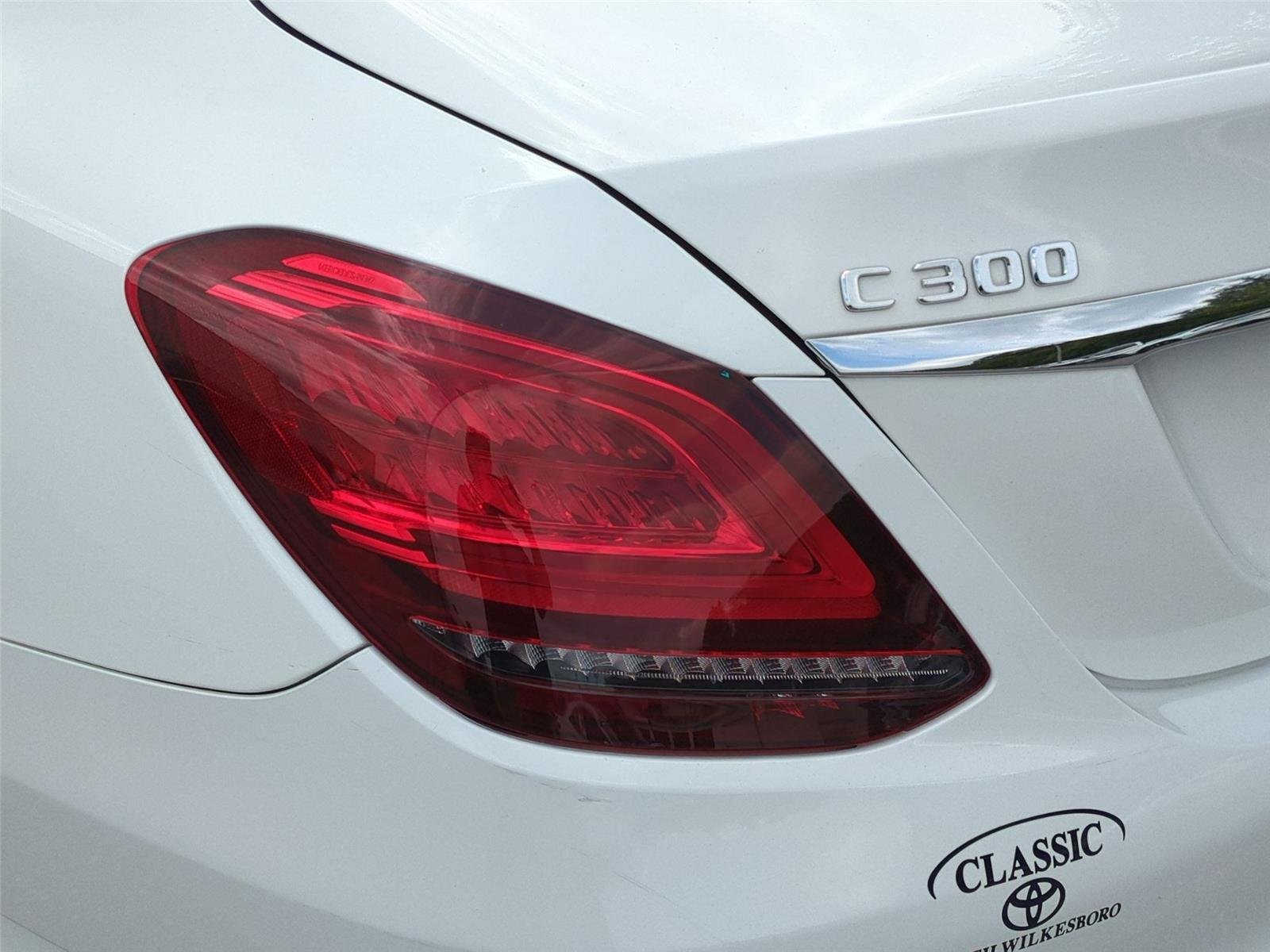 Used 2021 Polar White Mercedes-Benz C 300 image 12