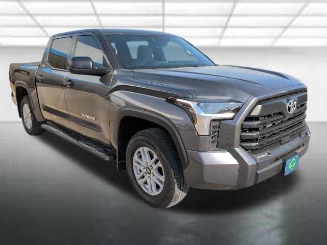 Pre-Owned 2025 Toyota Tundra SR5