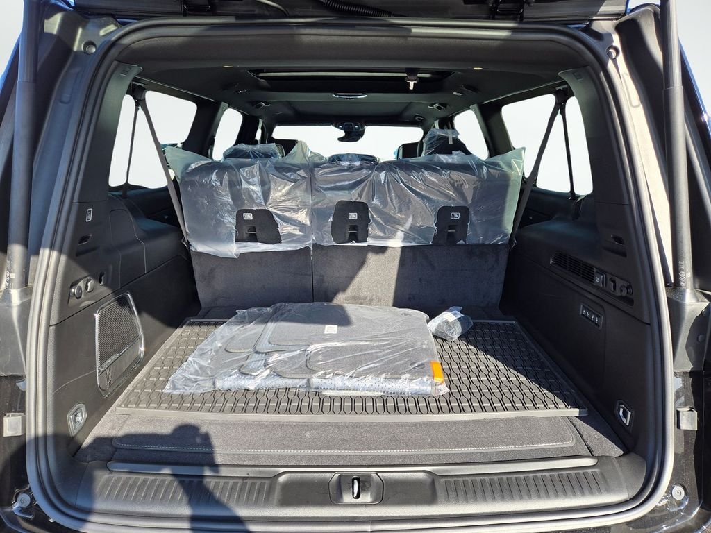 New 2026 High Gloss Black Exterior Paint Jeep Limited Reserve image 6