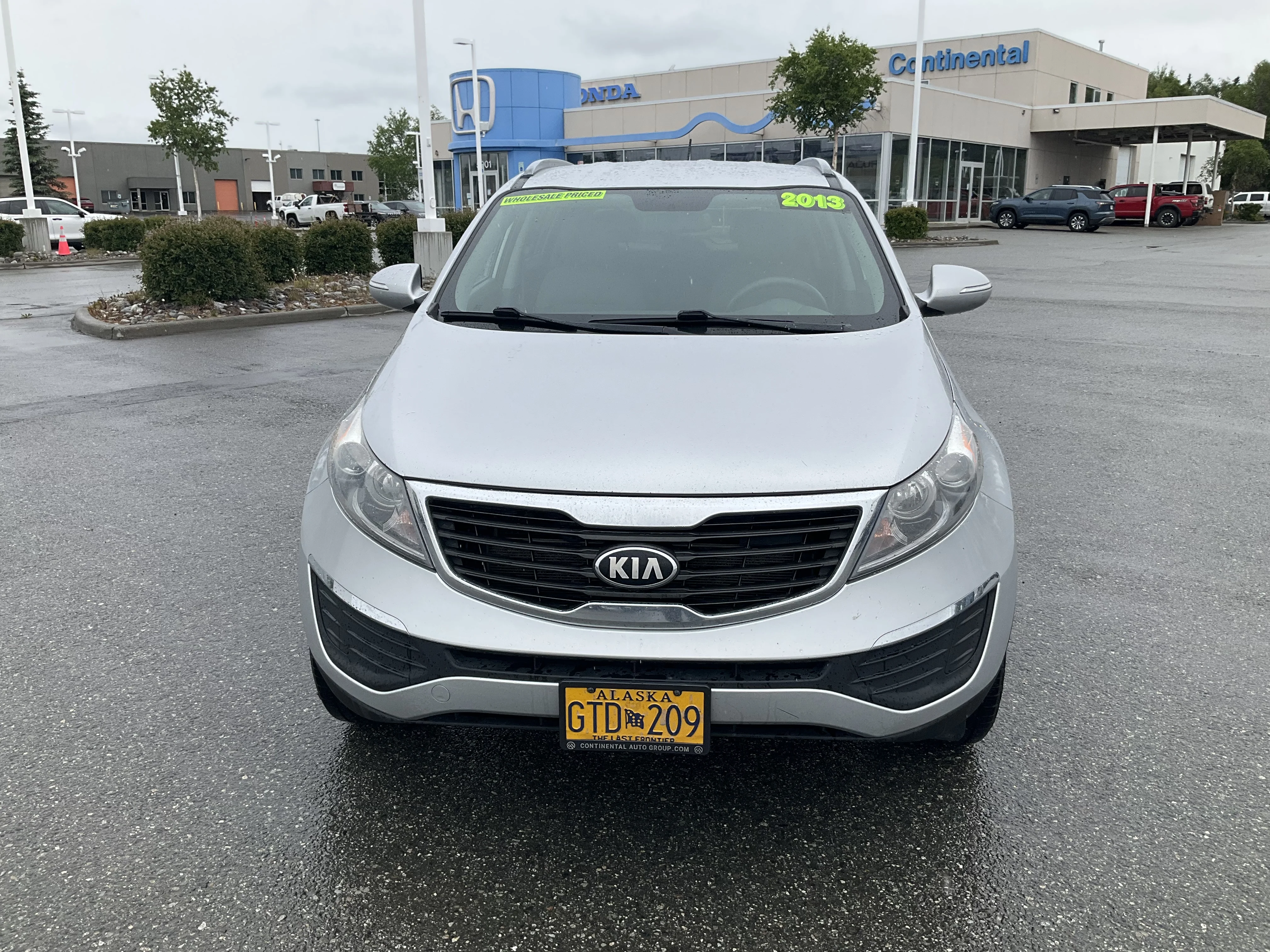 Used 2013 Silver Kia LX image 2