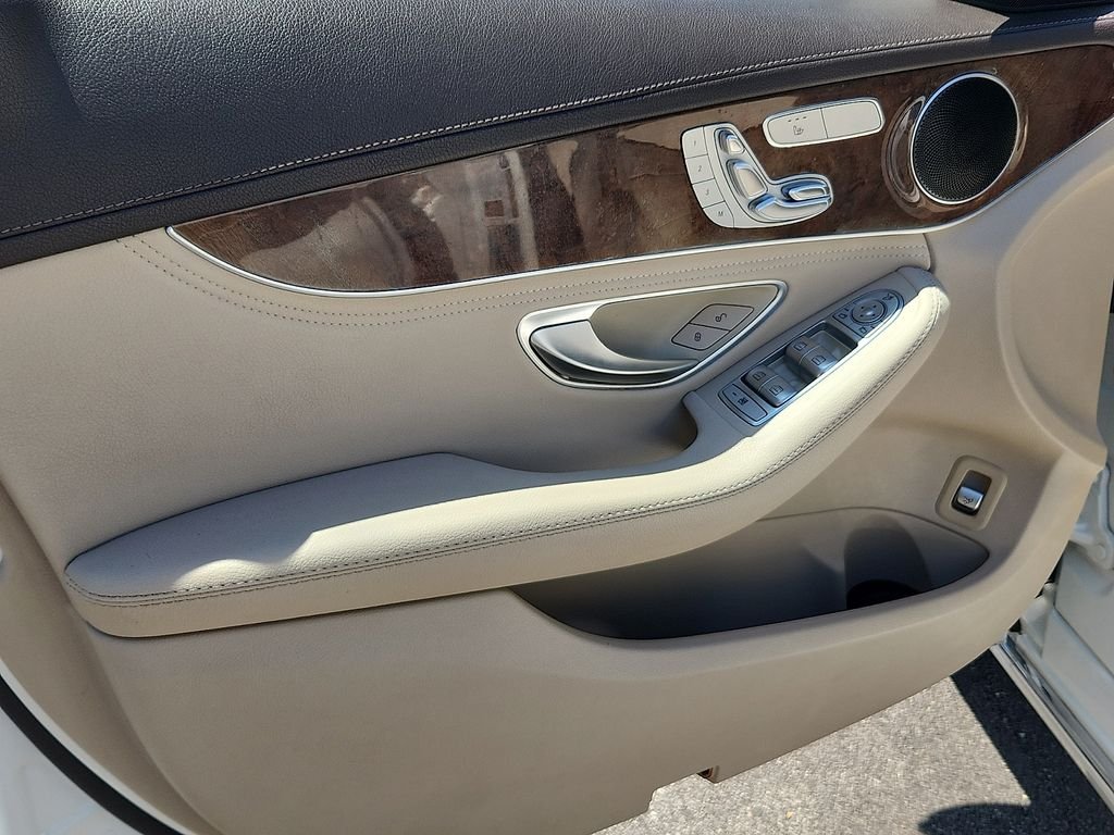 Used 2016 Polar White Mercedes-Benz C 300 image 12