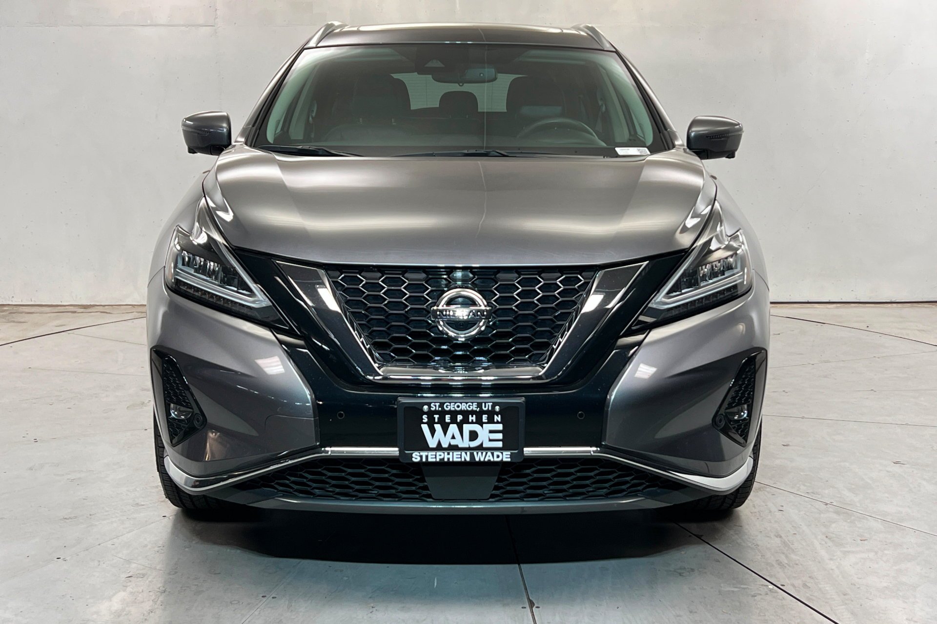 Used 2021 Gun Metallic Nissan Platinum image 9