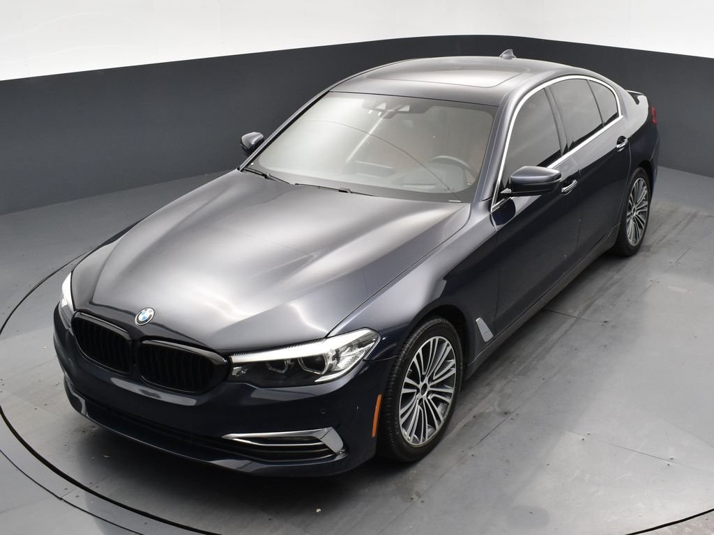 Used 2018 Blue BMW 530i xDrive image 19