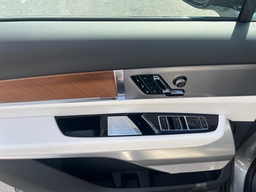 2026 Cadillac VISTIQ Luxury - Photo 6