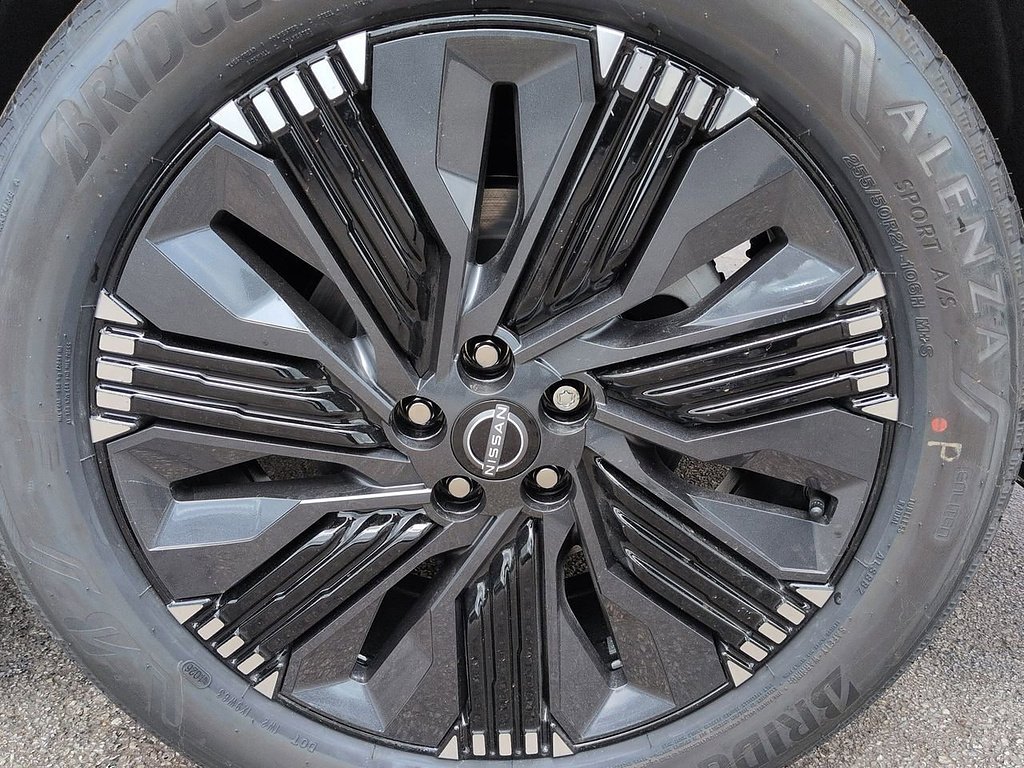 New 2026 Everest White Pearl TriCoat Nissan Platinum image 14