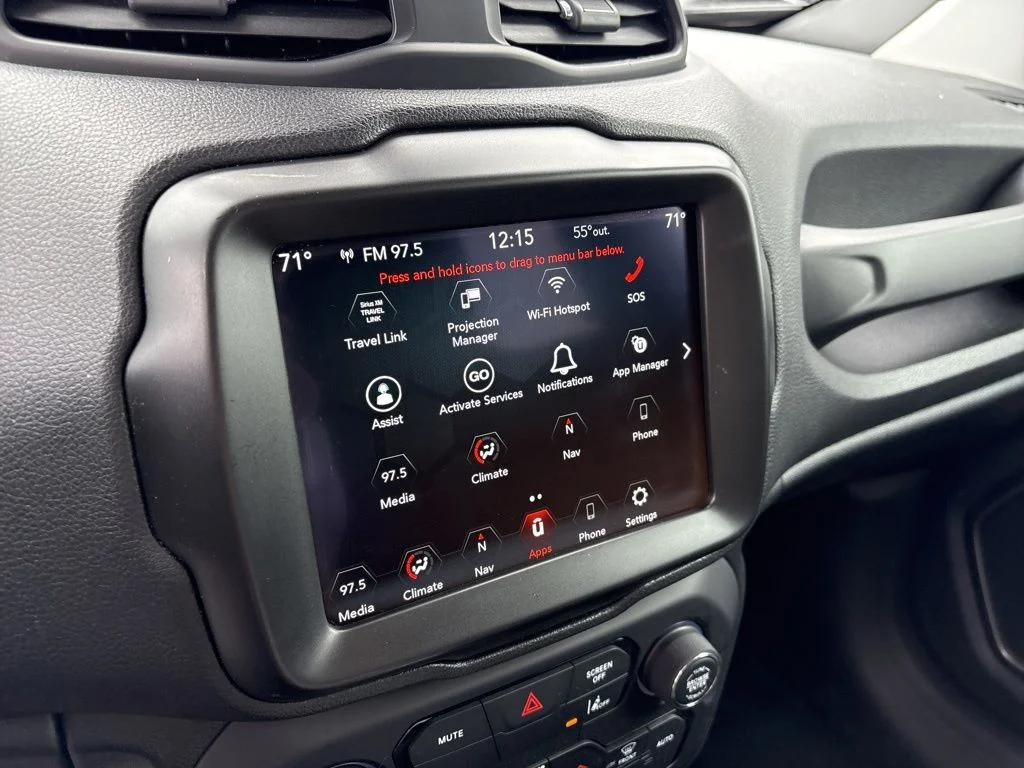Used 2023 Black Clearcoat Jeep Latitude image 18