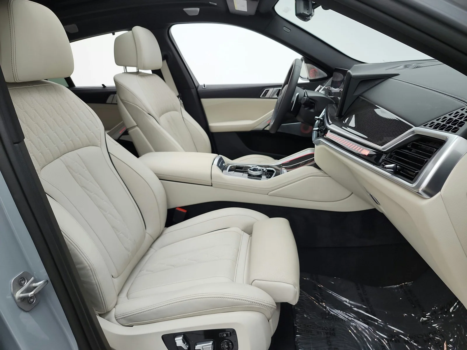 Used 2025 Brooklyn Grey Metallic BMW M60i Sports Activity Coupe image 20