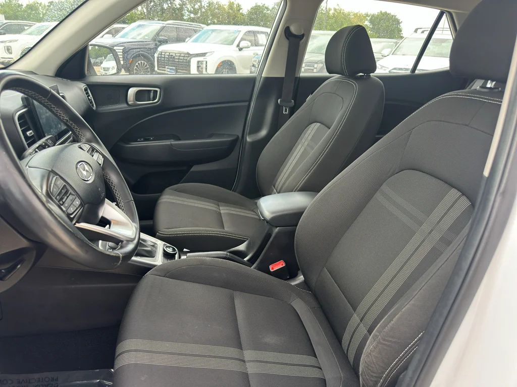 Used 2024 Lunar White Hyundai SEL image 28
