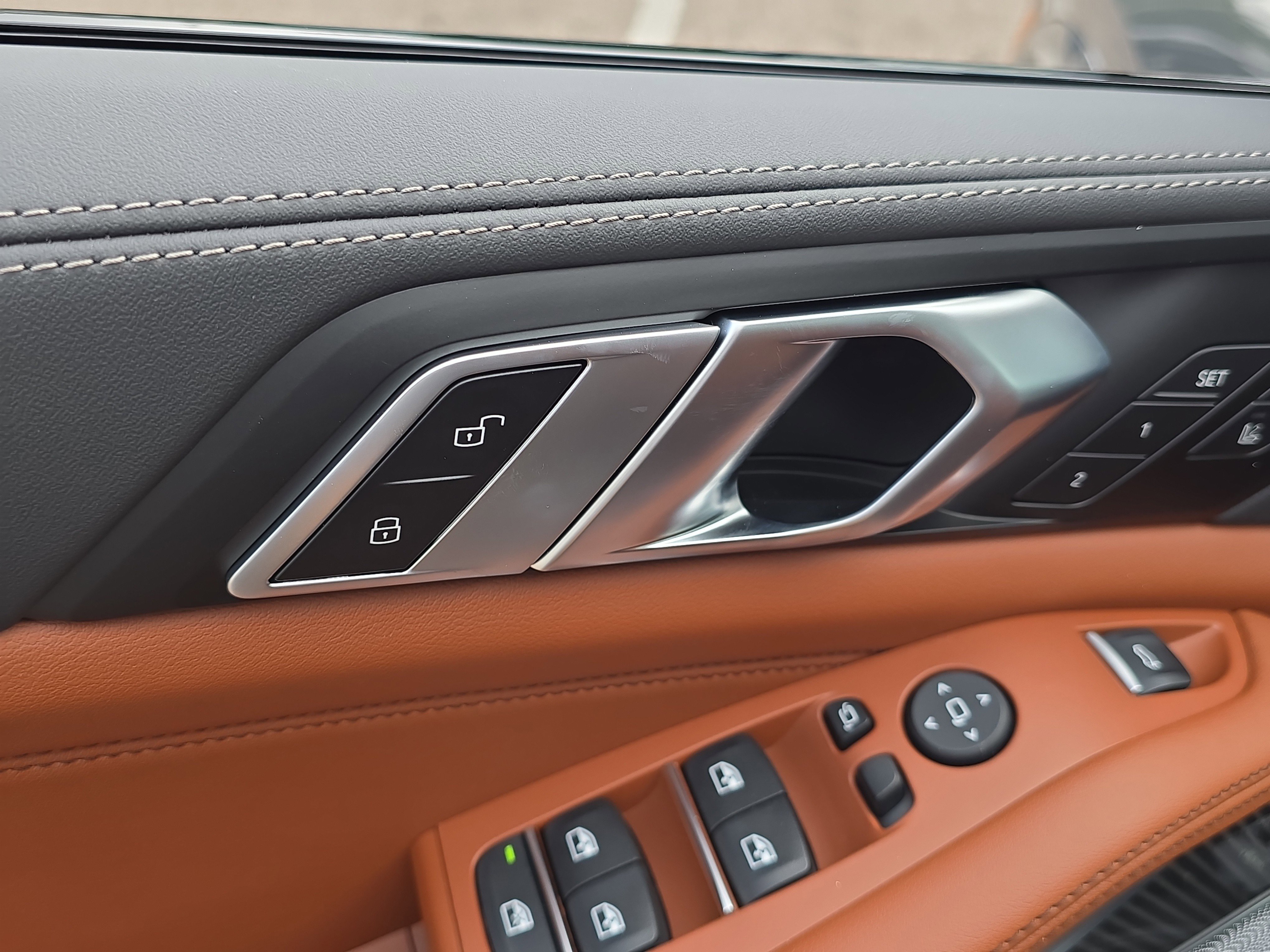 2026 Bmw X5 M60i photo 4