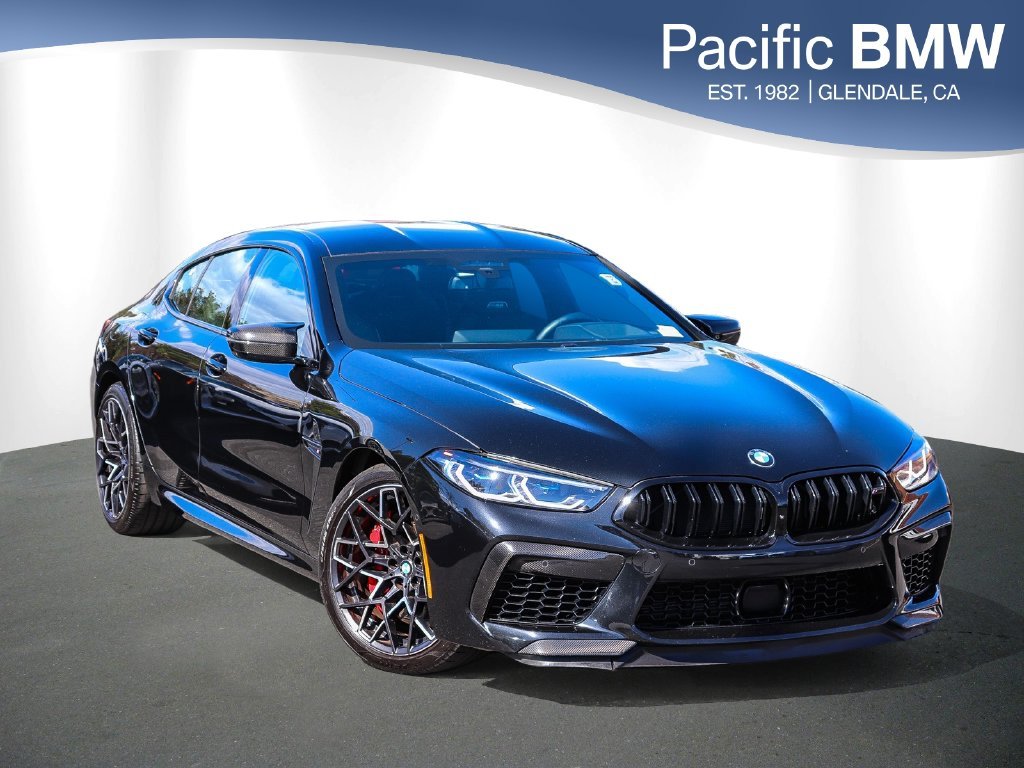 2025 BMW M8
