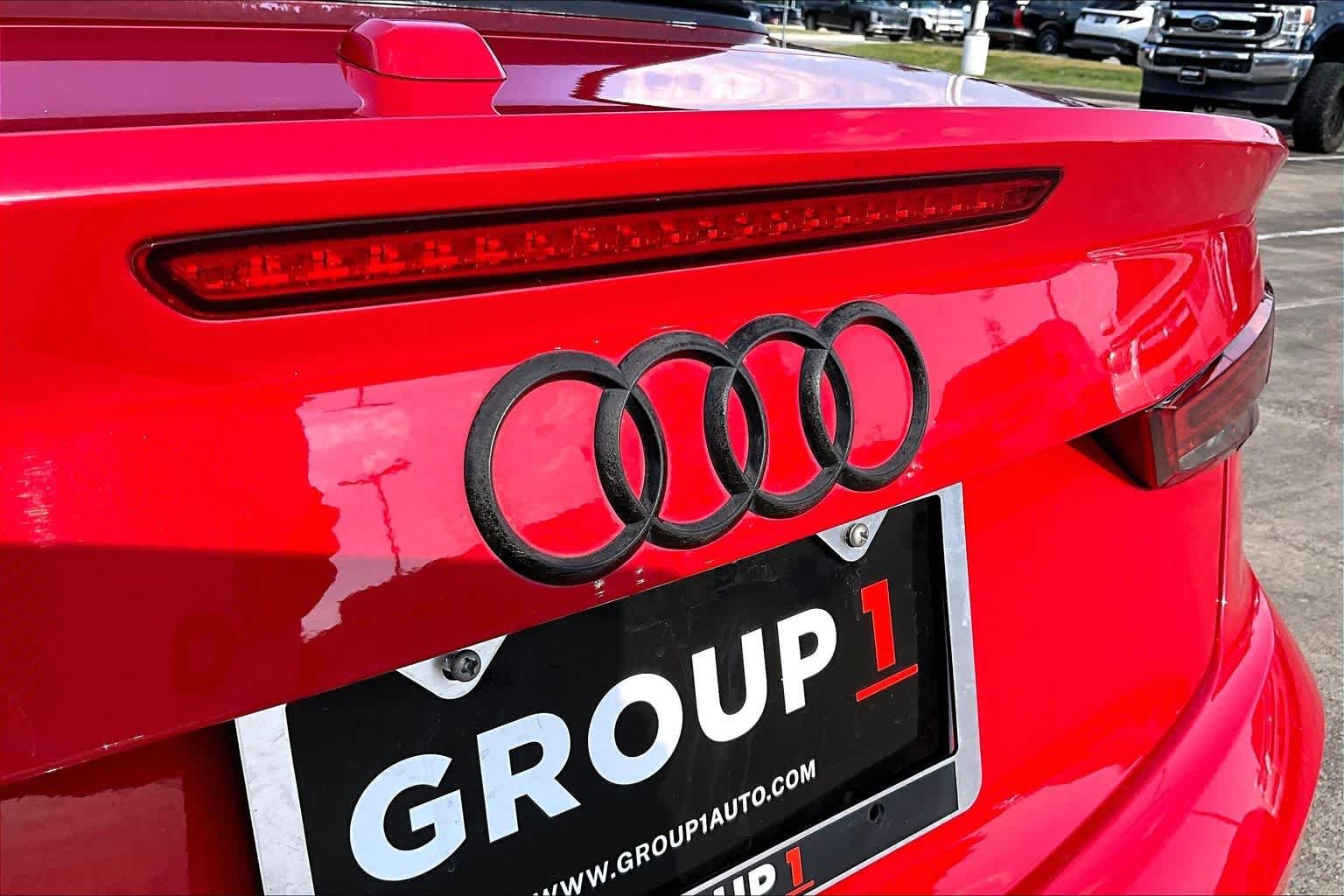 Used 2018 Tango Red Metallic/Black Roof Audi Premium image 29