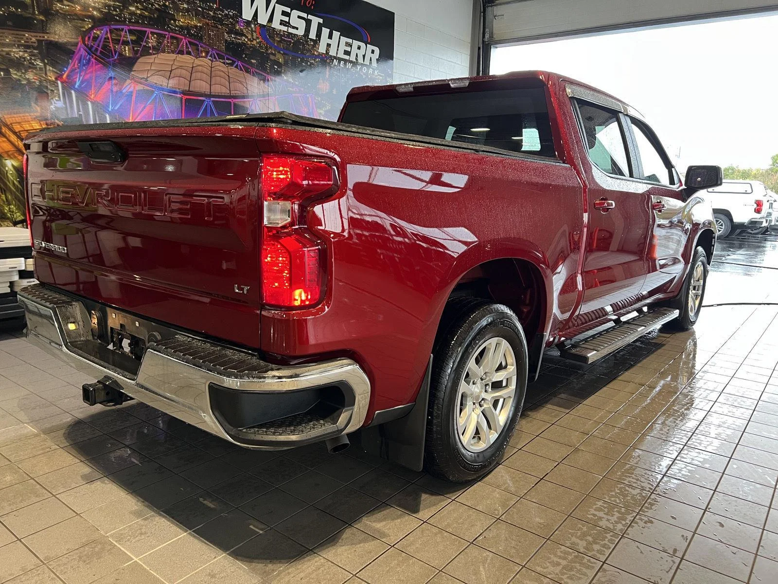 Used 2021 Cherry Red Tintcoat Chevrolet LT image 9