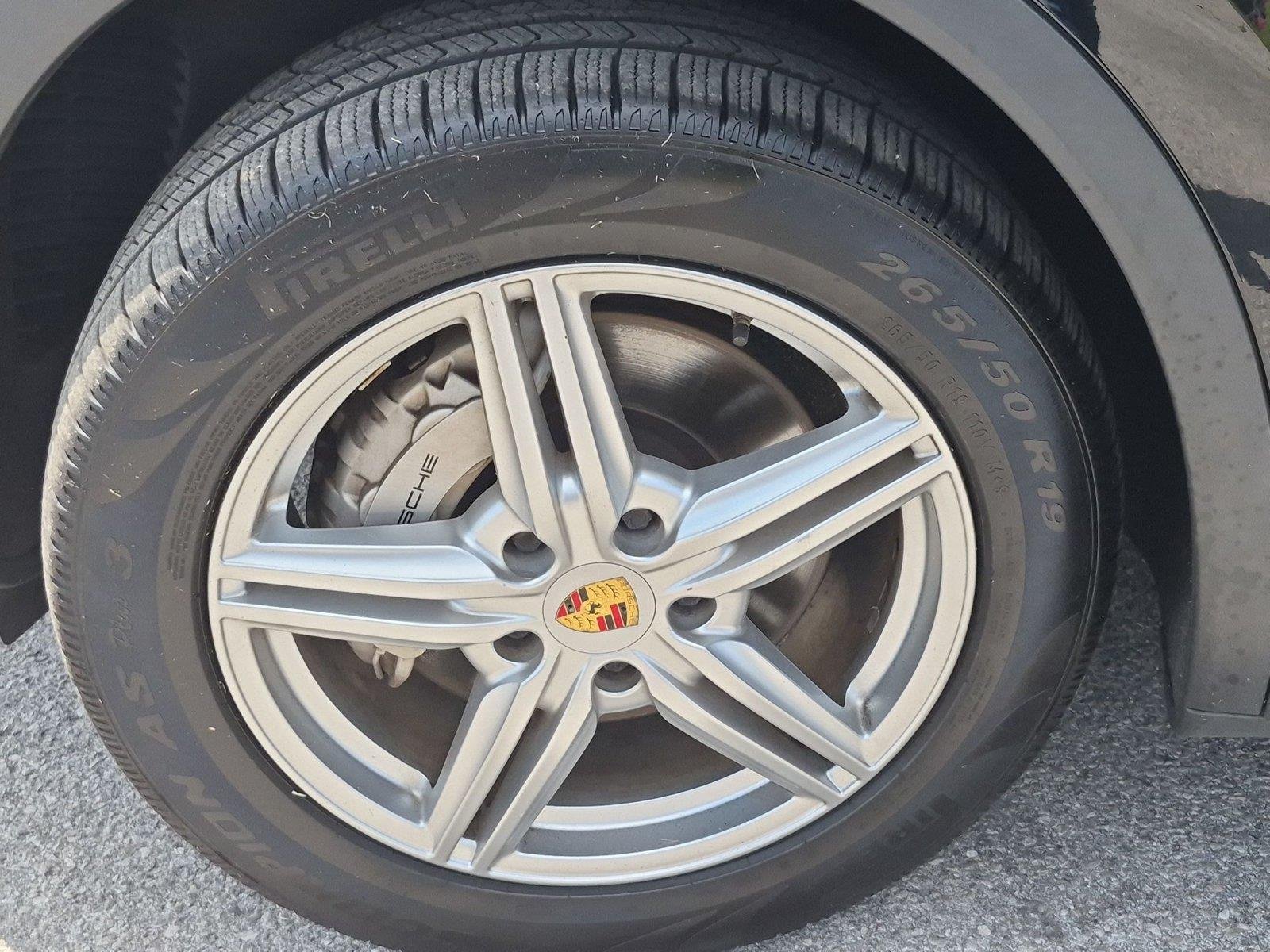 Used 2017  Porsche S image 10