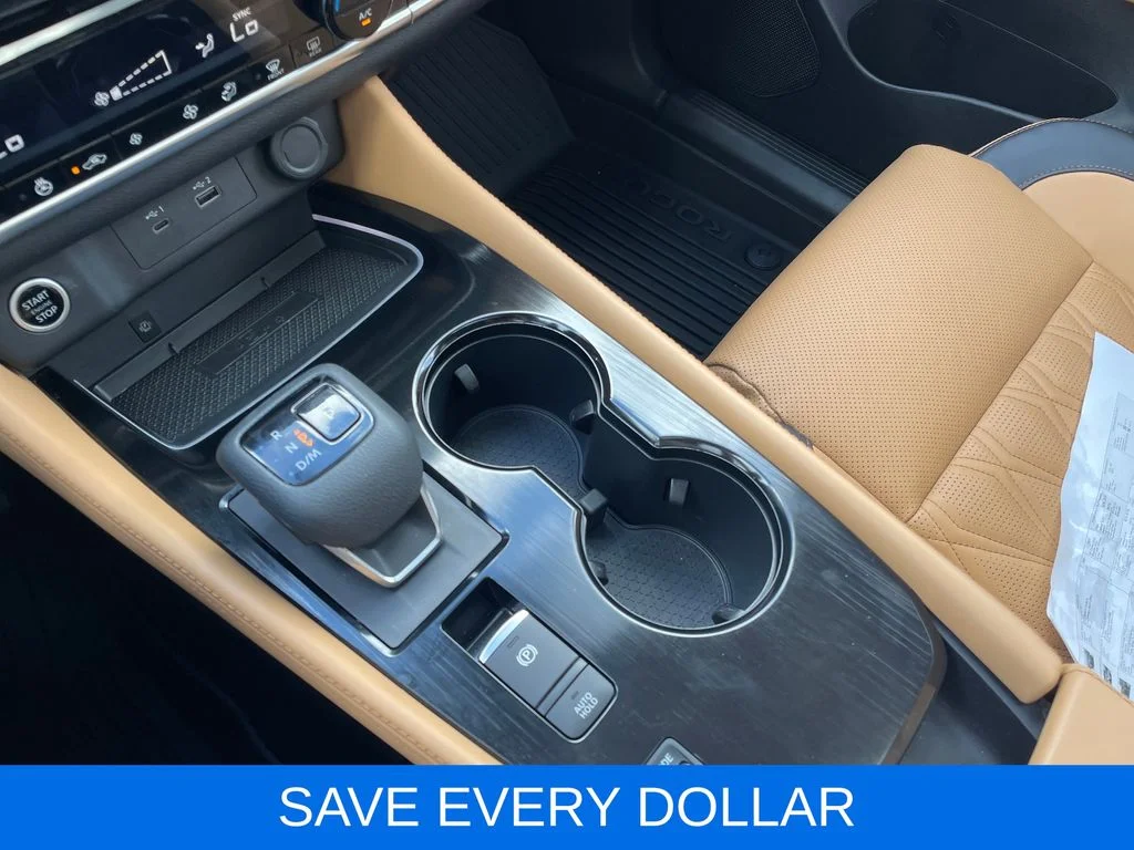 Used 2023 Black Nissan Platinum image 24
