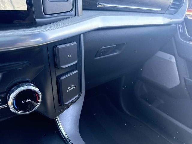 Used 2025 Red Metallic Ford Lariat image 26