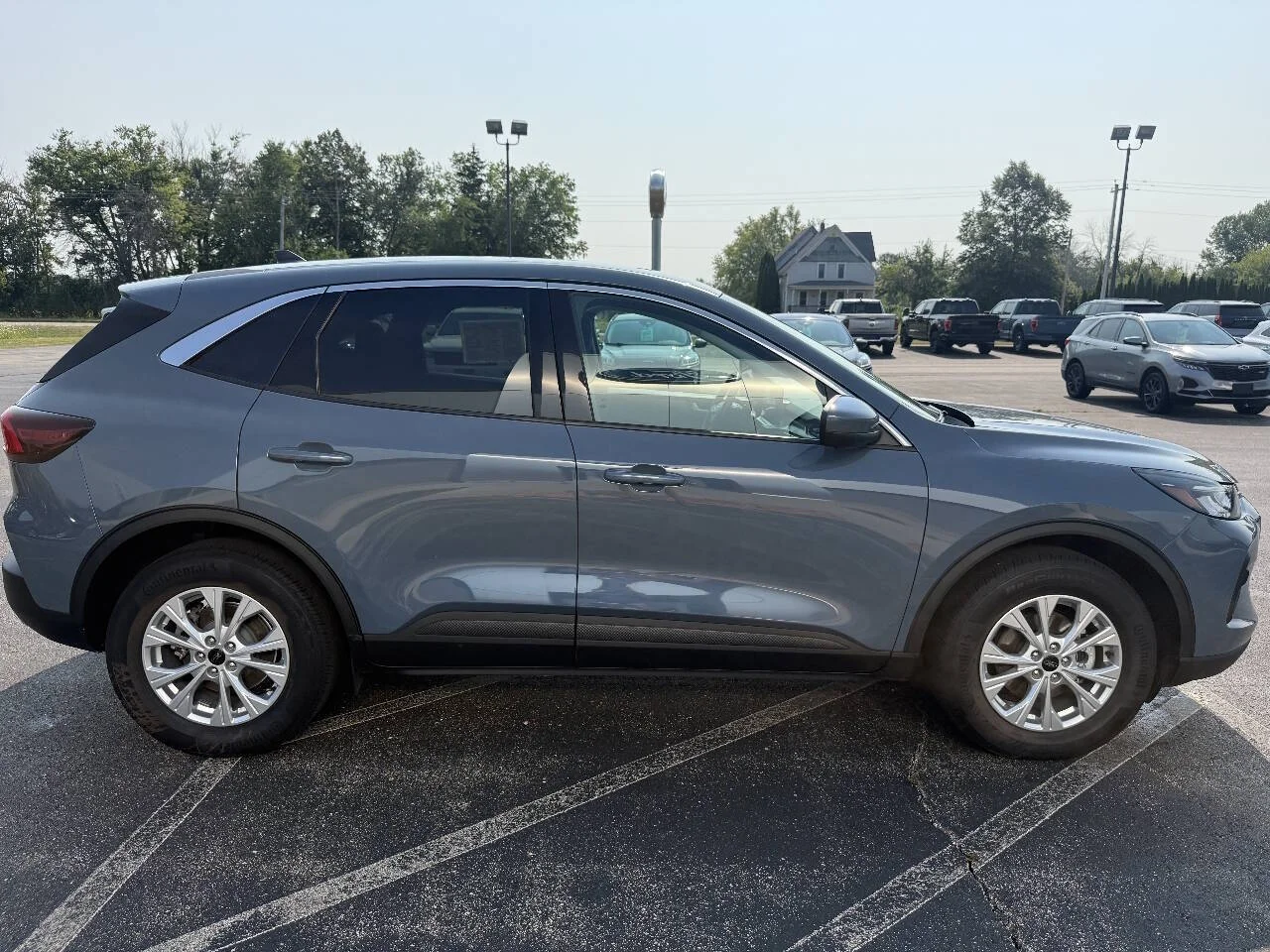 Used 2023 Atlas Blue Ford Active AWD 4dr SUV image 4