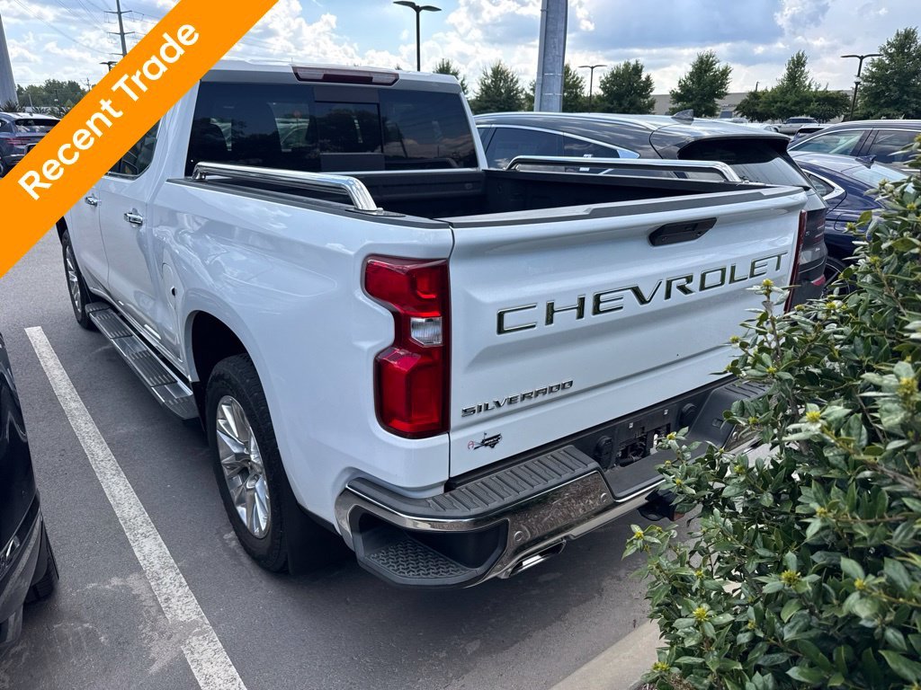 Used 2022 White Chevrolet LTZ image 4